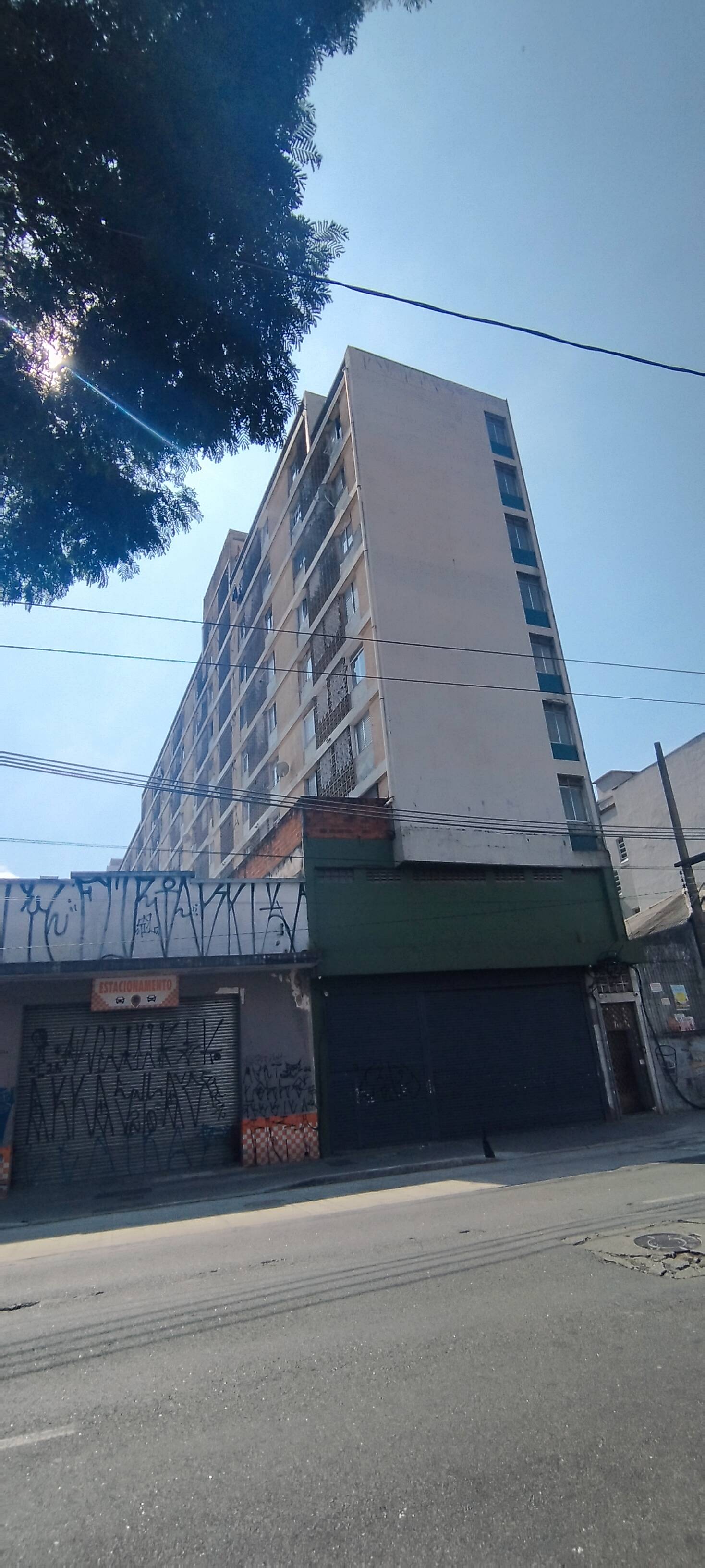 Apartamento à venda com 1 quarto, 28m² - Foto 2