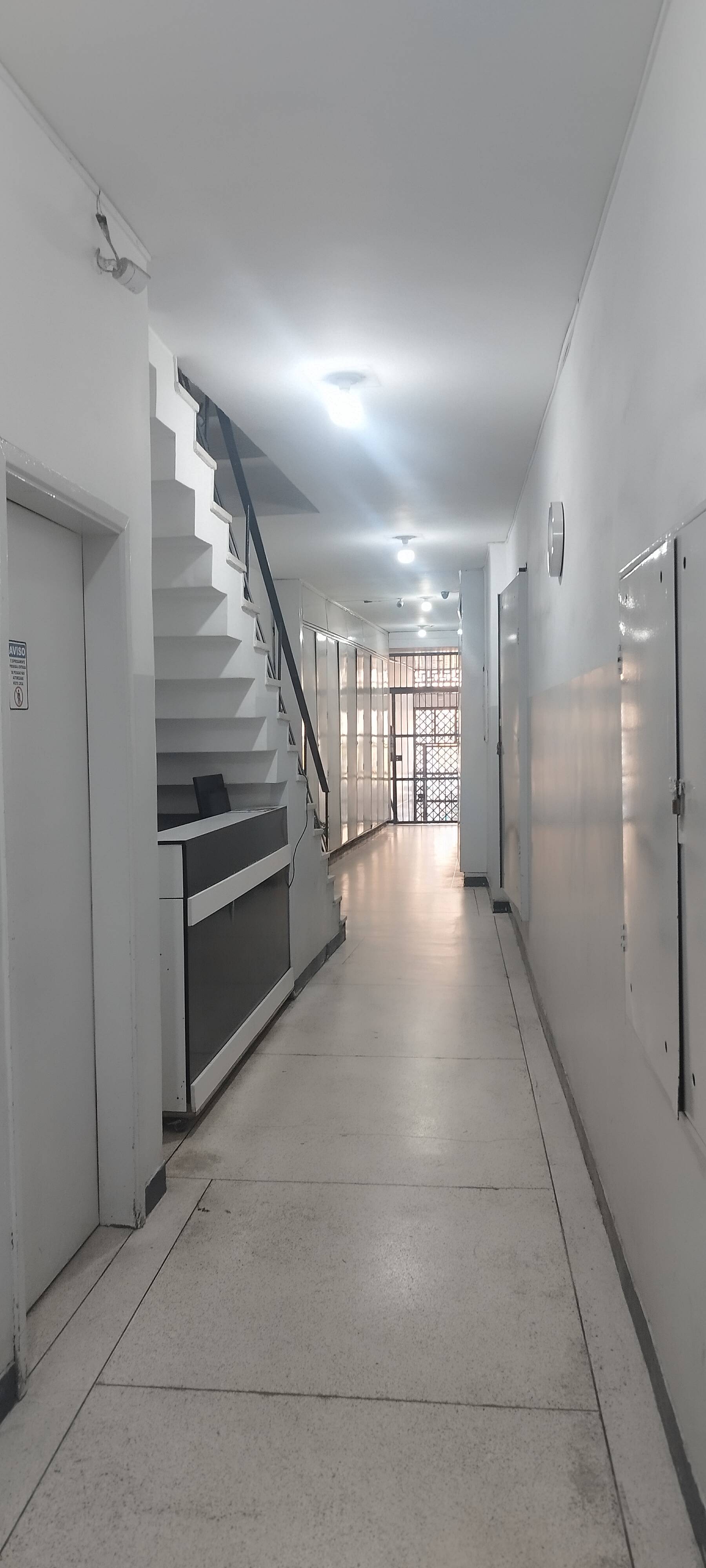 Apartamento à venda com 1 quarto, 28m² - Foto 3